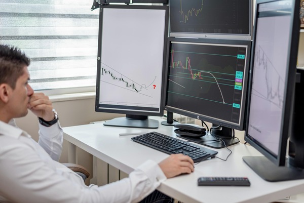 Mobile crypto exchange without standard registration