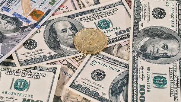 US dollar banknotes representing stablecoin value